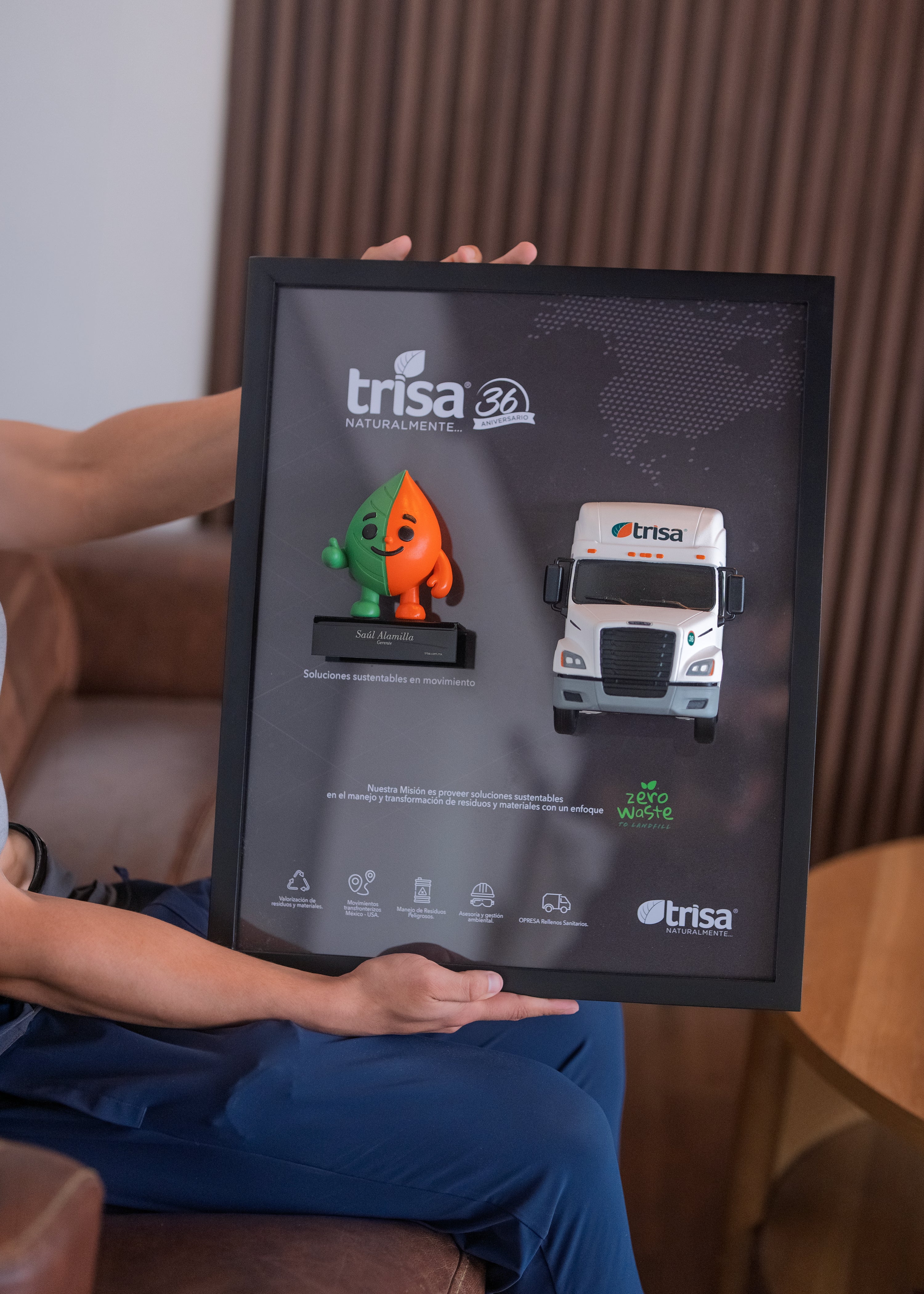 Image of MiniYo Frame · Business Edition